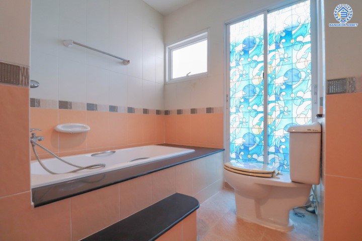 บ้านเดี่ยวมือสองแปลงมุม! โครงการ มณีรินทร์พาร์ค ราชพฤกษ์-ท่าอิฐ คุณภาพจากแบรนด์ *พร็อพเพอร์ตี้ เพอร์เฟค * เนื้อที่ 64.40 ตร.ว. ฟังก์ชัน 3 ห้องนอน 3 ห้องน้ำ บ้านสวยพร้อมต่อเติมเต็มพื้นที่ ทำเลเดินทางสะดวก เชื่อมต่อถนน รัตนาธิเบศร์ ,ถนนราชพฤกษ์ ใกล้รถไฟฟ้า "สถานีบางรักน้อยท่าอิฐ"...